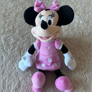 Minnie Mouse stuffed doll